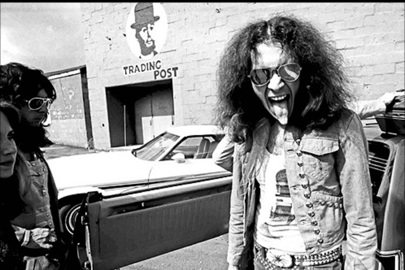 Registran la casa de Gene Simmons en busca de pornografía infantil
