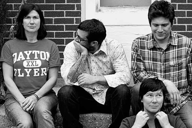 The Breeders celebran aniversario junto a J Mascis (Dinosaur Jr.)
